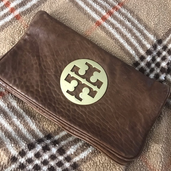 Tory Burch Handbags - Tory Burch Reva Clutch‎